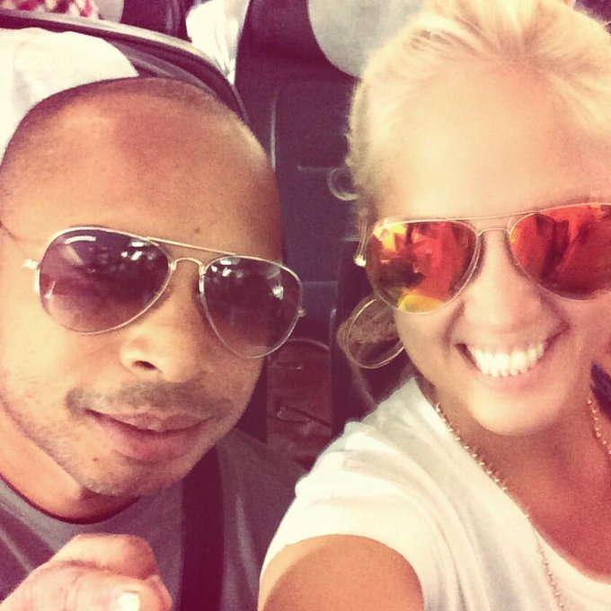 Con Sandrito de N'samble camino a Trujillo a trabajar..... ✈️ http://t.co/ftANskqEvU<a href="/tag/eloscarfl"class="tags"><span>#eloscarfl</span></a>