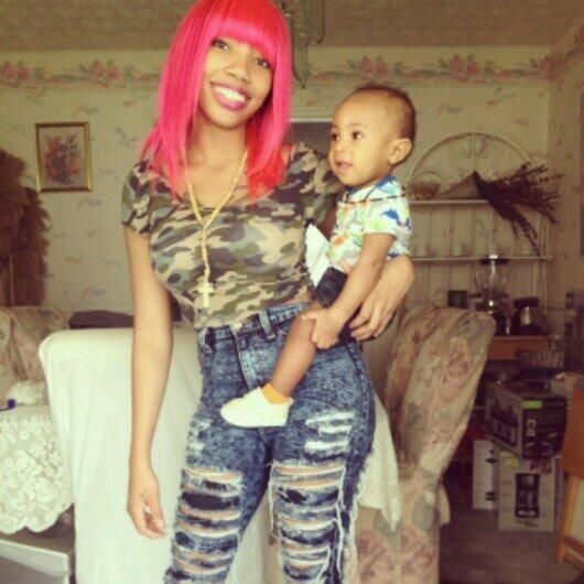 &amp; you wouldn't even think I had a kid.... http://t.co/yv11OhhLfH<a href="/tag/onset"class="tags"><span>#onset</span></a><a href="/tag/smokebreak"class="tags"><span>#smokebreak</span></a>