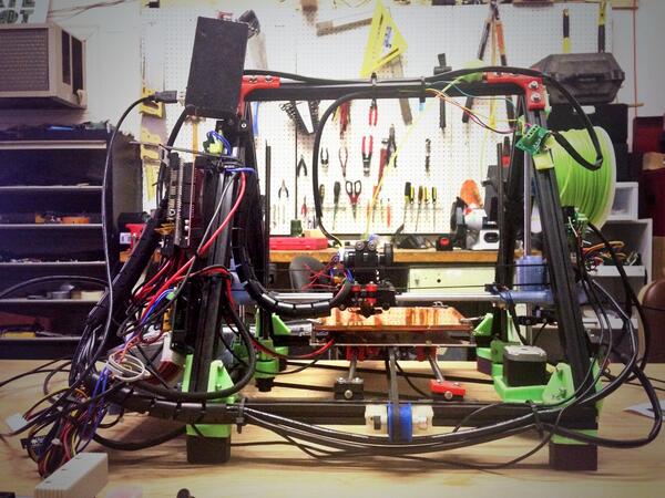 avavatoy's tweet photo. Getting our #3DPrinting on! http://t.co/XXI74lUWR2