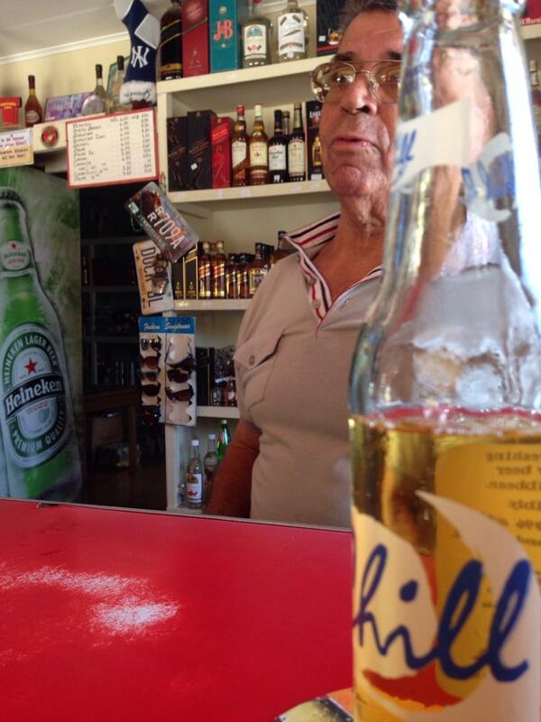 SEXTASYARUBA's tweet photo. Perucho moment! (@ Carribean store) http://t.co/zIiwvGZUx9 http://t.co/fQSerL75Gf