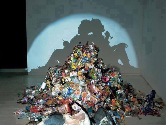 ThatIsEarth's tweet image. Amazing Shadow Art