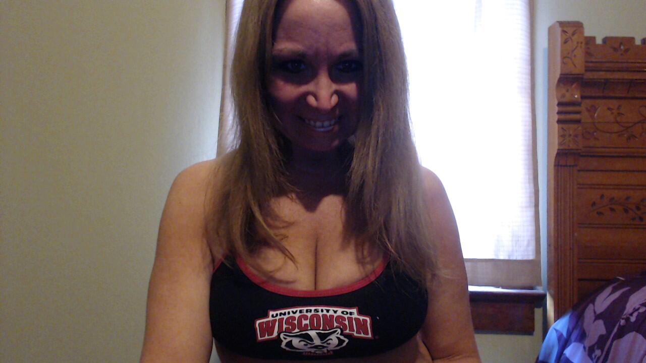 Let's go, Wisconsin! Let's kick some ass like we did last game! :) http://t.co/DnSoITGpnM