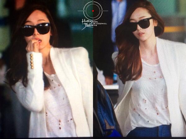 [PIC][24-03-2014]SNSD trở về Hàn Quốc vào sáng sớm nay BjXZeg0CcAAGAGY