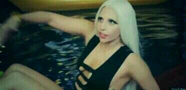 U. Y. Lady gaga g. Леди гага артпоп. Перевод g u y gaga.