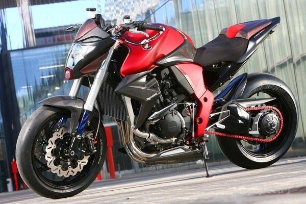 MotorcyclesPorn's tweet photo. 2013 Honda cb1000r #MotorcyclePorn http://t.co/7xVoLnkFdV