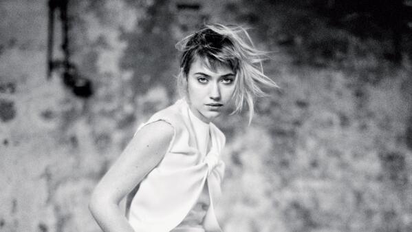 i_D's tweet photo. “As an actress I’m willing to go anywhere and try anything." READ http://t.co/zStNuWsrT9 http://t.co/B3u5mgm5jO