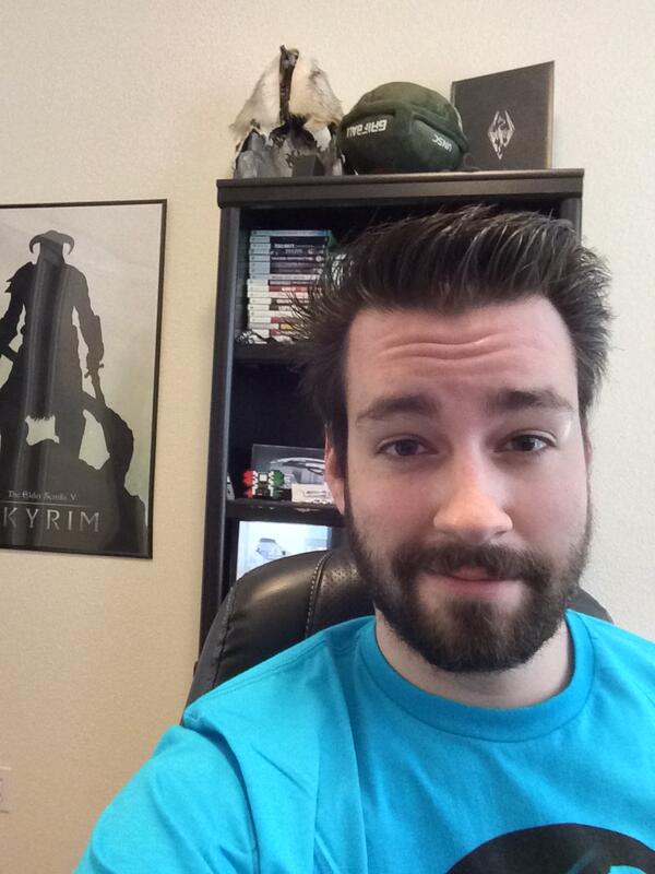 GassyMexican's tweet image. Forgot to tell you guys I finally got an iPhone 5s…what does this mean? Higher res front cam for better selfies lol
