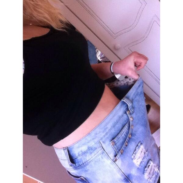 _JDBGAL_'s tweet image. Lost so much weight, so happy!!!