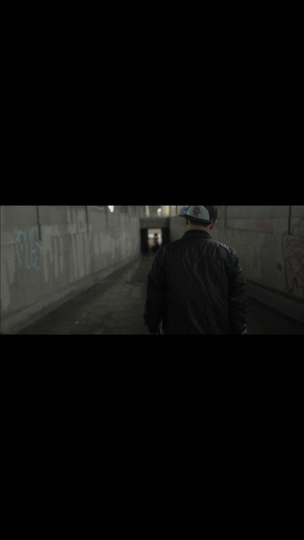 MeetJesseMedina's tweet photo. Riddims video coming soon with @sirmichaelrocks @anyameowz directed by @aplusfilmz #meetjessemedina 4.1.14 http://t.co/MmYYmsJlg2