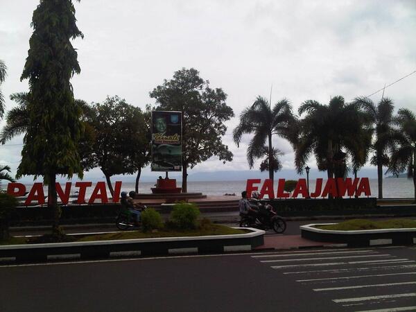 Adiansyah On Twitter Maluku Utara Pantai Falajawa Swering Ternate Malut Http T Co Rorcpg6w4x