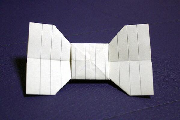 可愛い手紙の折り方集 リボンの折り方 難易度 3 5 完成はこんな感じ 作り方は 次の呟きで Http T Co Uwfdbvm8ag Twitter