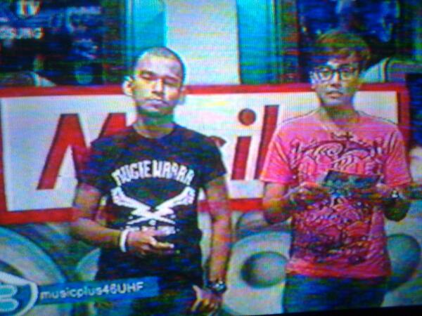 dude "the skinhead" n his endorse <a href="/MGWRstore/">Mugiewarra Rebel</a>