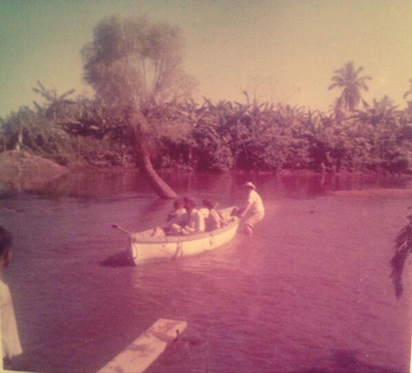 ZaraSadowsky's tweet photo. Mode of transportation to Puerto Vallarta from airport in 1962 #progress http://t.co/xkNi5MsMHJ
