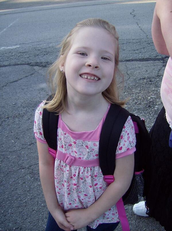 Deandra_Hudson4's tweet photo. awwwe look how little i was!!! http://t.co/3rX3UhOPns