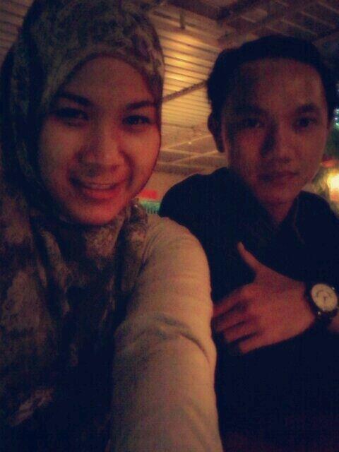 henichacha's tweet photo. W/ hubby at martabak house Singosari http://t.co/S5Y1igLZEC