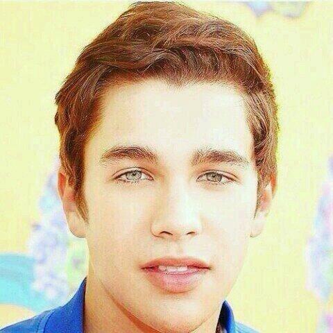 BeaaMahone's tweet photo. And...wow✋ http://t.co/NfDFHfkFWq