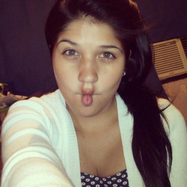 Karenbsv's tweet photo. Un besito de pescadito http://t.co/nixHiP0jzi