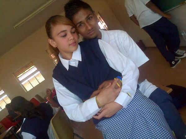 humairaa105's tweet photo. No place better then being in your arms ♥:p .. Simply happiness @Shavan05 ♥:P http://t.co/T0acf6Oc87