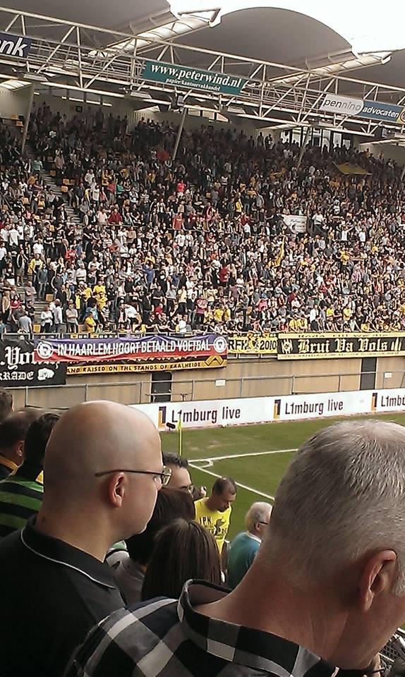 fchhaarlem's tweet photo. Betaald voetbal hoort in Haarlem #rodarkc #roda #eredivisie @EWdeVlieger http://t.co/KZBU2BqfTr
