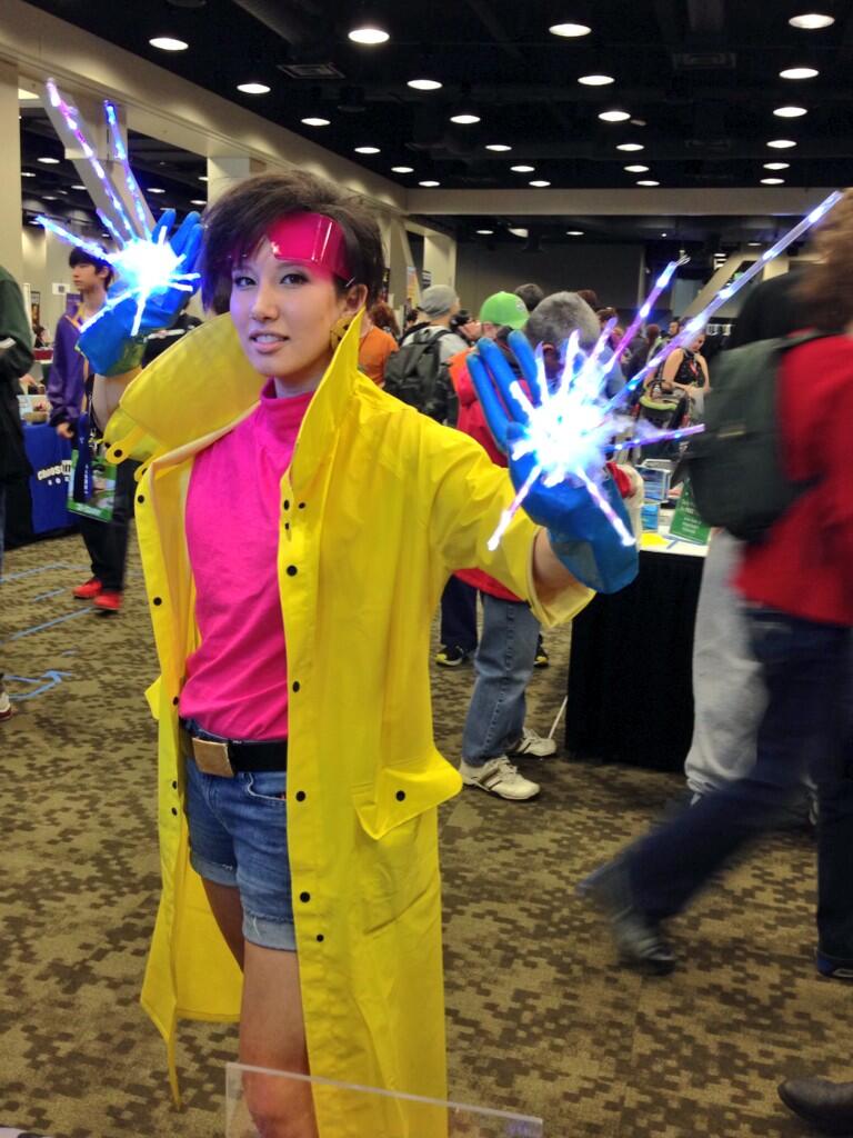 Deb Aoki on X: Anddd… one last #eccc2023 cosplay pic - this chainsaw man  crew with an adorable Pochita. The accessory blood bags were a nice touch  too. ICYMI - check out