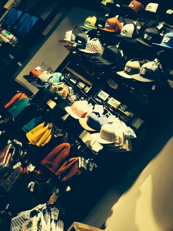 I want all those hats!!! Now! 👓