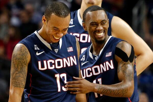 IvanG002's tweet photo. #UCONN #go #huskies #marchmadness http://t.co/b8PiNflmqk