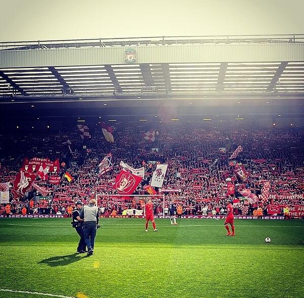LFCFansCorner's tweet photo. Anfield. http://t.co/V1HvhmkC7h