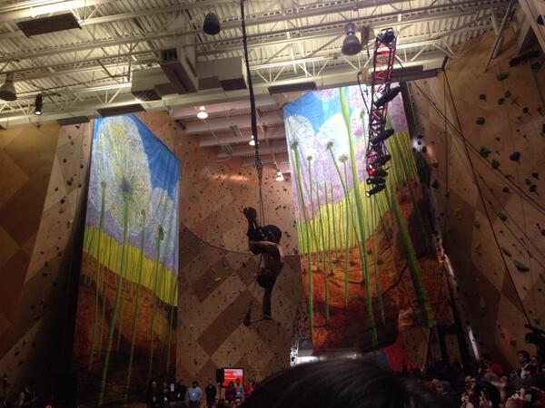 SomervilleBeat's tweet image. Talk about Movement! Performance by Esh Aerial Arts is incredible @tedxsomerville #TEDxVille