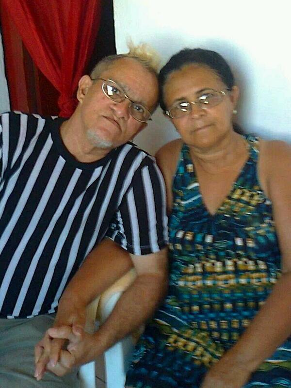 licurgo2's tweet photo. Dois casal que nunca si acaba VOU FAZER  30 anos de casaldo amor eterno .ERNANDES Y RISALBA . http://t.co/9P0Jv9nKyS
