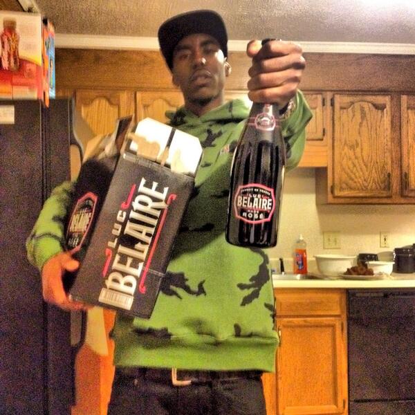 910SLICK tweet picture