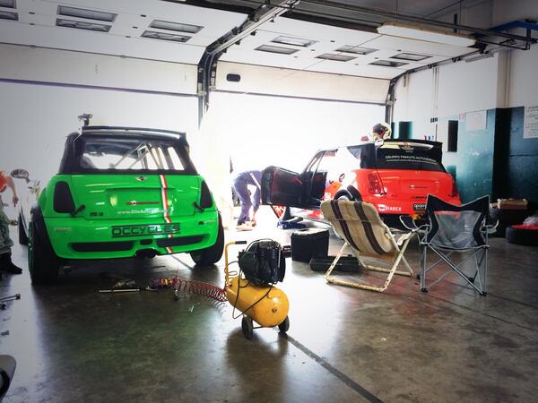 mini4funclub's tweet photo. LIVE from 1º tappa #timeattack #italia http://t.co/fSbuXSY1H1