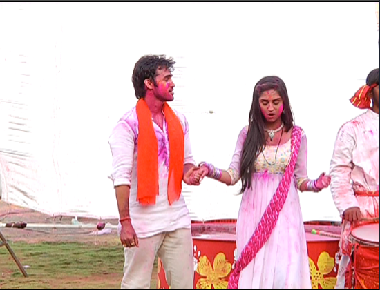 TeamSaRan's tweet photo. Lovely Couple !
@KaranSharma206 @krystledsouza http://t.co/RoSvEwEt1L