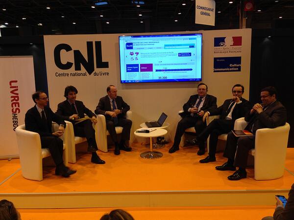 Opposition ReLIRE: chassé par la porte, le livre revient par la fenêtre actualitte.com/t/ZzZzMBH #relire #oeuvresindis