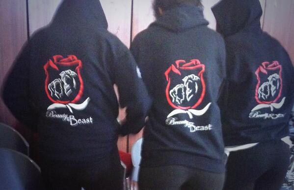 vicky_h1992x's tweet photo. Not taking these off for the next 10days!!! 👕 #MIDASBatB http://t.co/NsujIP9GZ0