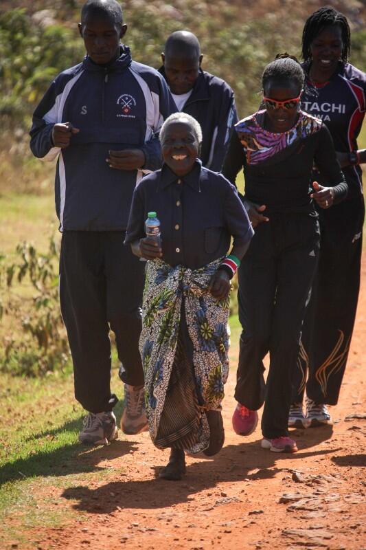 FirstLadyKenya's tweet photo. Today my team and I ran 30kms... We were joined for 2km by a ninety year old grandmother. http://t.co/fCEuhZivFT