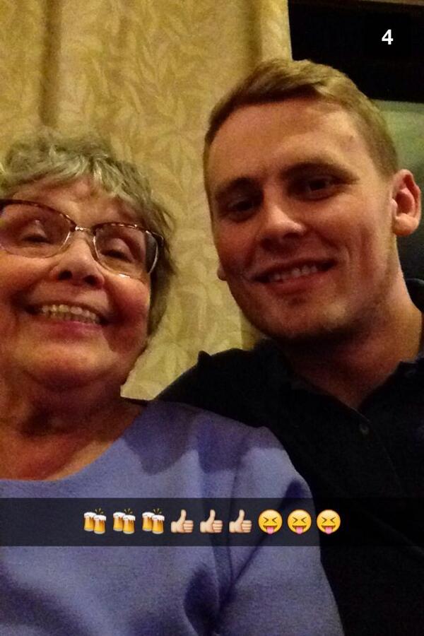 LizzieStubbs's tweet photo. My mother ❤️ My son ❤️ My life http://t.co/5FokLIKimC