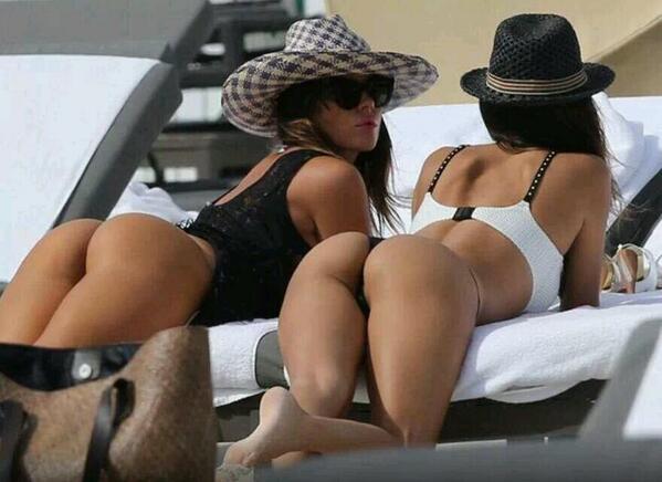 eroticalinea's tweet photo. Si estás buscando quedar con bellas mujeres entra en http://t.co/SRNpCQ0TlE o llama al 803 552 880 http://t.co/THIKE3Ebhv