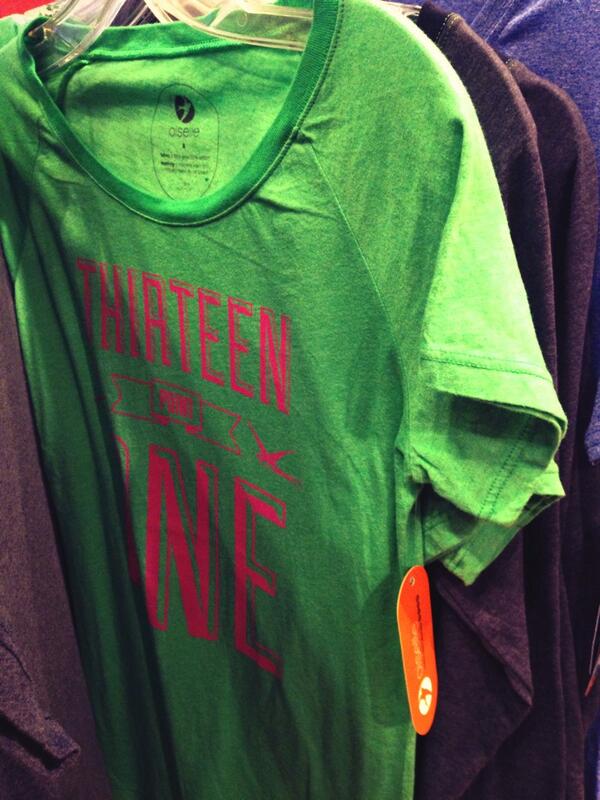 mdkohn's tweet photo. And @oiselle at @PhillyRun! So happy to see them in my city! http://t.co/h6pbfWIX6f