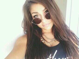 Hallcween's tweet image. Let's fuck babe.