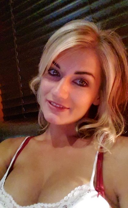 #SundaySelfie! Hope everyone had a lovely Sunday* x0x0x @SmokinHotShots @PlayboyDotCom @PlayboyMagSA<a href="/tag/sundayselfie"class="tags">#SundaySelfie</a>