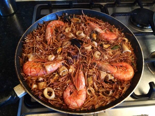 Rosa has made my favourite Spanish dish fideua xx