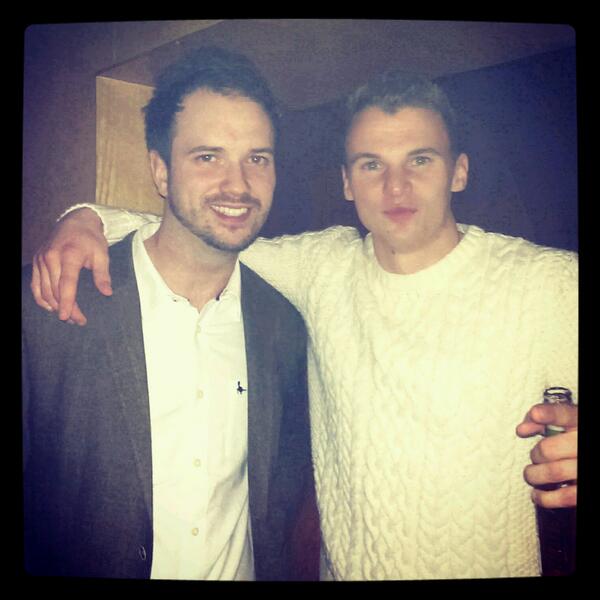 GFord29's tweet photo. Decent one in London last night with @jimmywatson87 and @alexjwatson and brown bin #GoHardOrGoHome http://t.co/rYPnehmigG