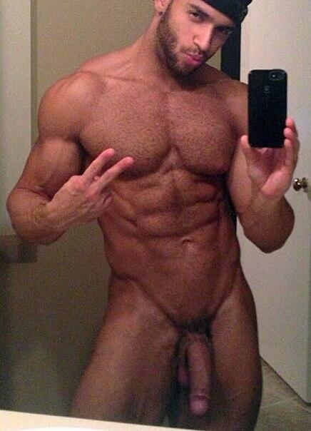 Gay4Gayporn2018's tweet photo. RT U can get much better than (@SeanZevran)He #hung super #sexy, He's #uncut,has a prefect #Ass,&amp; Body and he is #GAY http://t.co/811eW4Ep1o