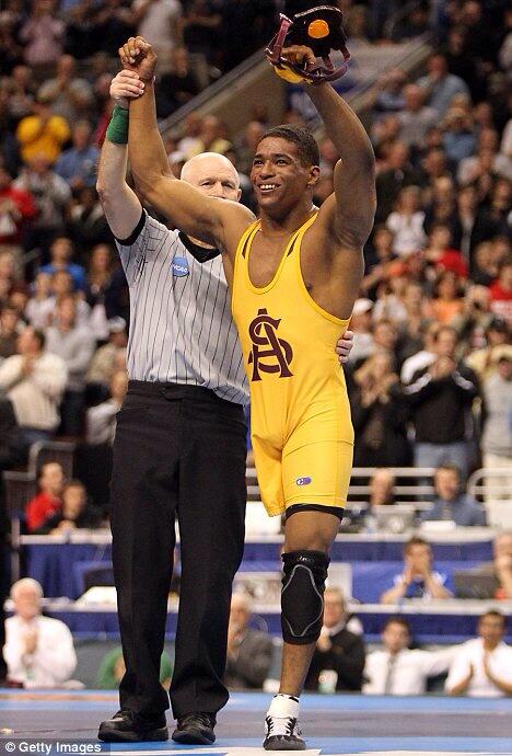 BiggestMoments's tweet image. Nothing is impossible! #AnthonyRobles #Wrestling #NCAAChampion #BestSportsMoments