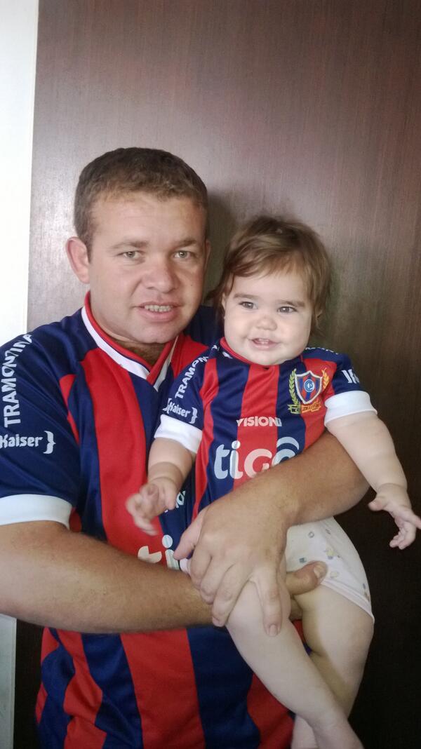 nalatake's tweet photo. CON MI PRINCESITA
ESPERANDO EL SUPERCLASICO PARAGUAYO....!!! http://t.co/kqy1gi3RVv