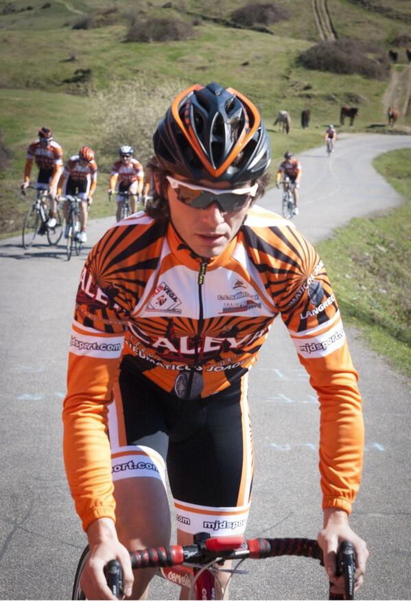 E.C.Cerveza Caleya tweet media