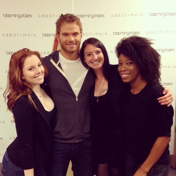 kellanlutz's tweet photo. “Thanks for all the fun @Bloomingdales  @AbbotMain amazing day! @jodezmagodez: @kellanlutz 💋 #bloomiesBEV #AbbotMain http://t.co/W6KX3sbCBx”