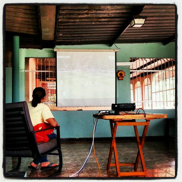 27Piru's tweet photo. Viendo el clasico ..
Madrid 100%
Y golio el madriiiiiiiiiiidddddd XD...... http://t.co/sJx8IOj11f