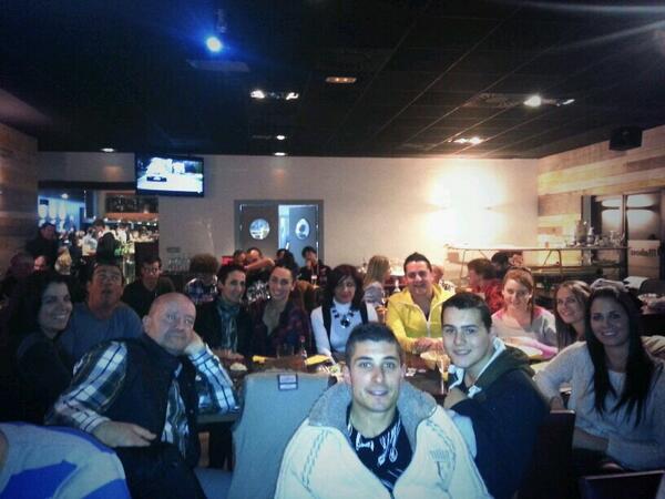 maria_fdez88's tweet photo. Viendo el partido en familia!!!!:) http://t.co/Ypw6g0DMwC