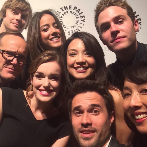 AgentsofSHIELD's tweet photo. #PaleyFestSelfie #SHIELDSelfie How many retweets can we get? #BreakTwitter #AgentsofSHIELD http://t.co/EXVZPgME1j